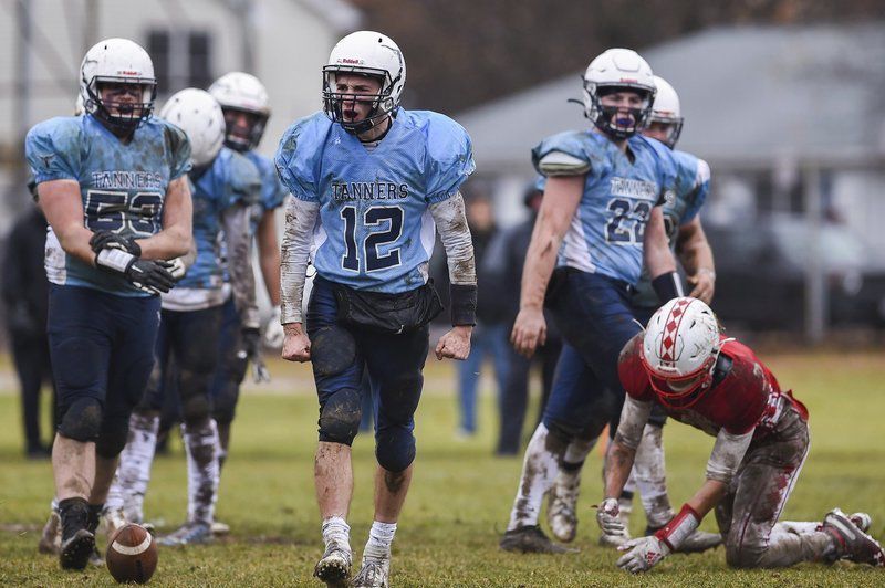 Therrien, Tanners hold off Saugus' upset bid